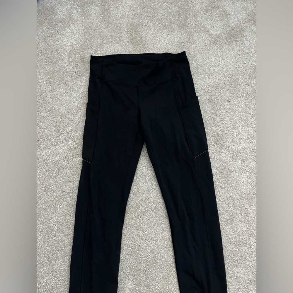 Lululemon wunder train size 6 leggings!  23 inch!